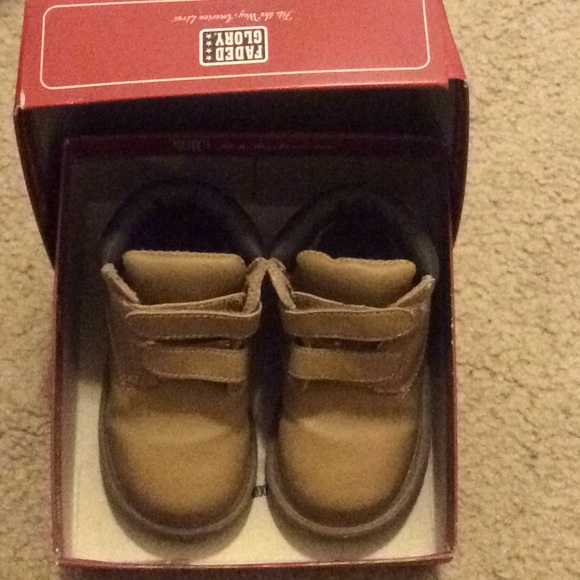 Toddler Tan Boots - Picture 2 of 4
